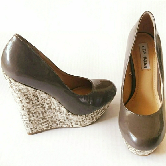 Steve Madden Patent Grey P-ELLI Pelli Wedges 7 - Picture 2 of 4